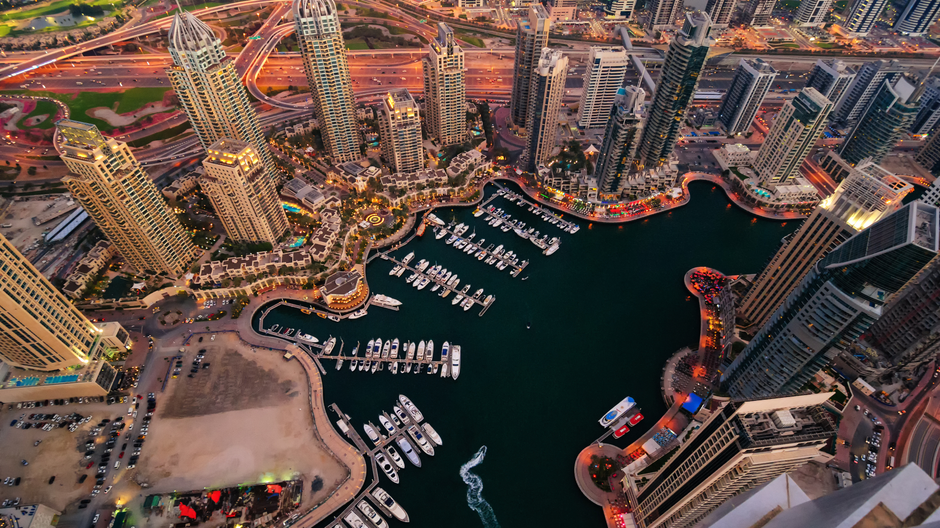 Investing in Dubai Marina & Business bay
